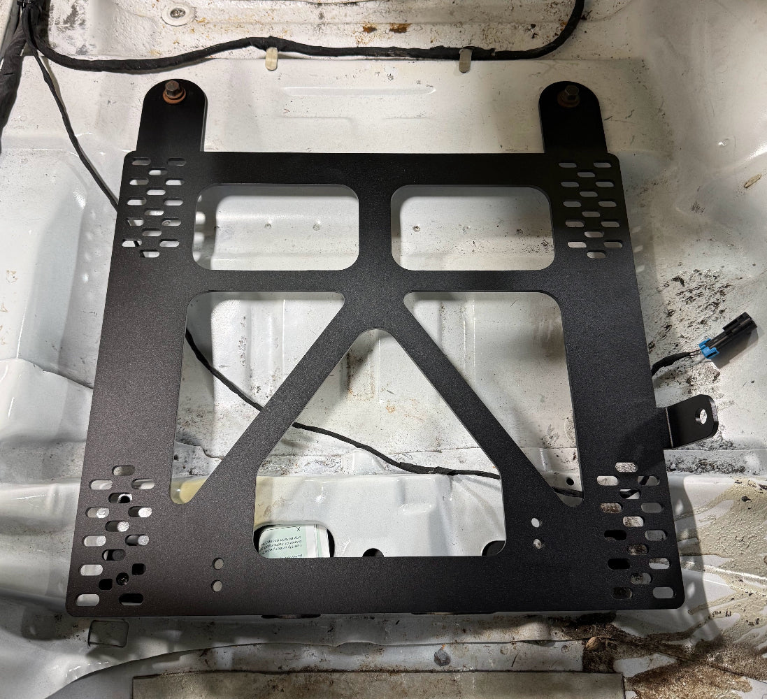 1998–2012 Ford Crown Victoria Low-Profile Seat Bracket (Driver/Passenger)